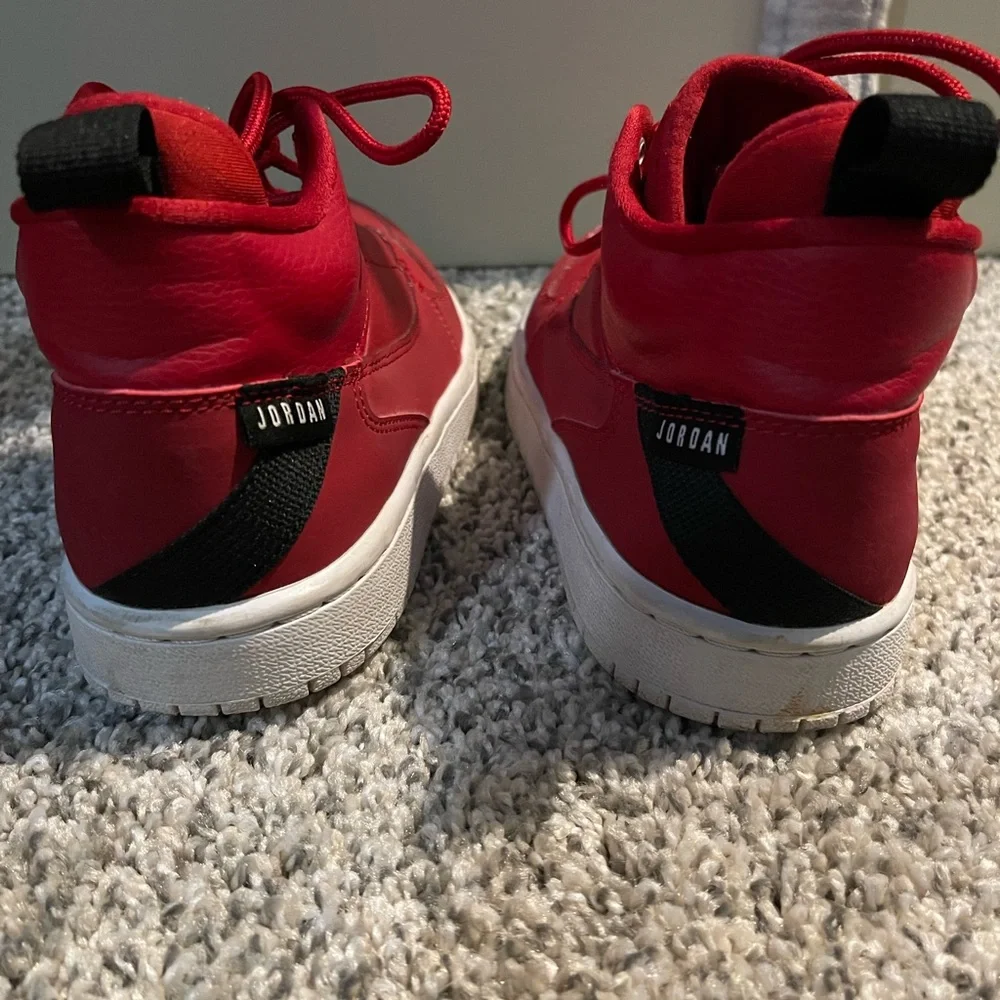 Nike Kids Red High-Top Sneakers Jordan - Picture 5 of 16